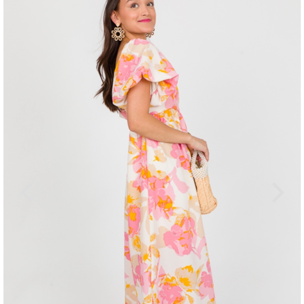 NWOT- The Blue Door Boutique Hope Floral Midi Dress Pink/Taupe